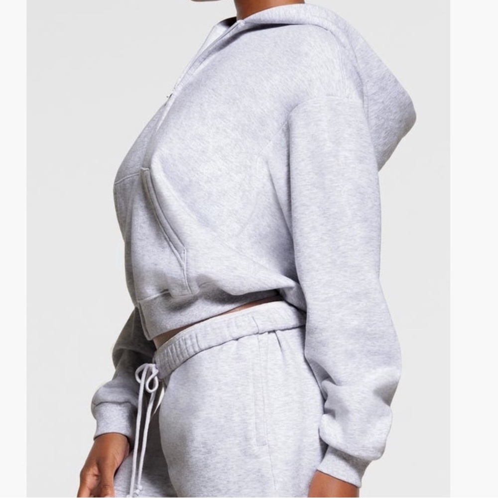 SKIMS Cotton Fleece Classic Zip Up Hoodie | Light Heather Grey | Size M - Picture 3 of 7